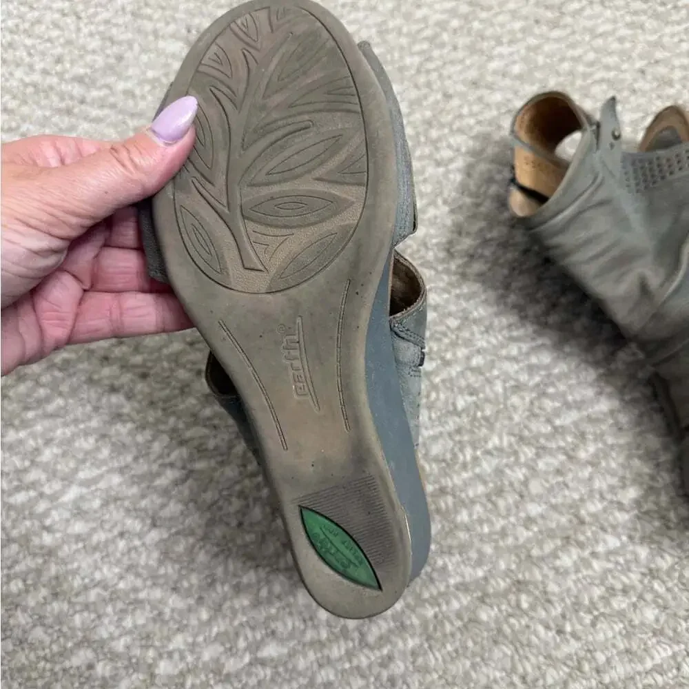 Earth Wedge Sandals Size 8.5 peep toe wedge heels